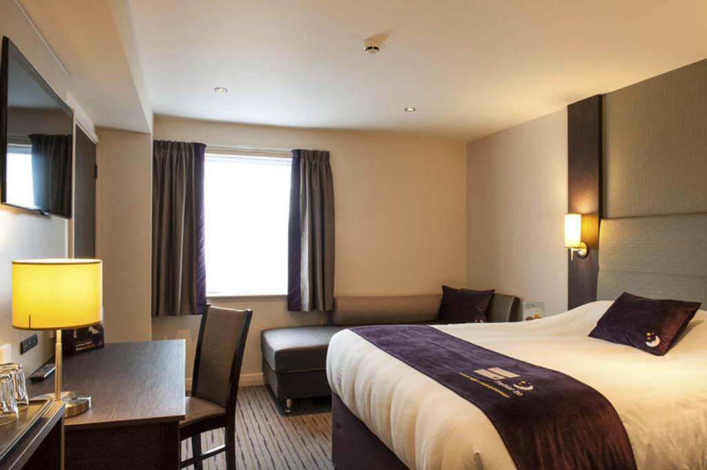 Premier Inn Uttoxeter Εξωτερικό φωτογραφία