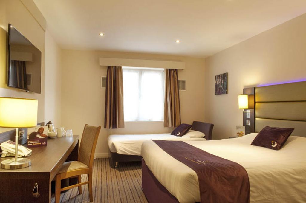 Premier Inn Uttoxeter Εξωτερικό φωτογραφία