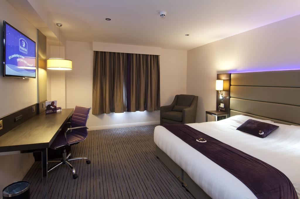Premier Inn Uttoxeter Εξωτερικό φωτογραφία