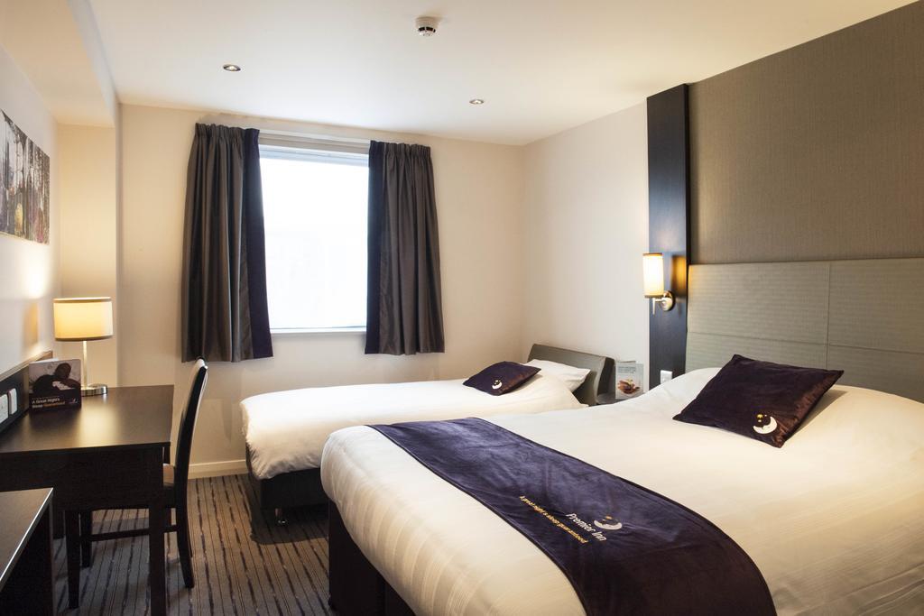 Premier Inn Uttoxeter Εξωτερικό φωτογραφία