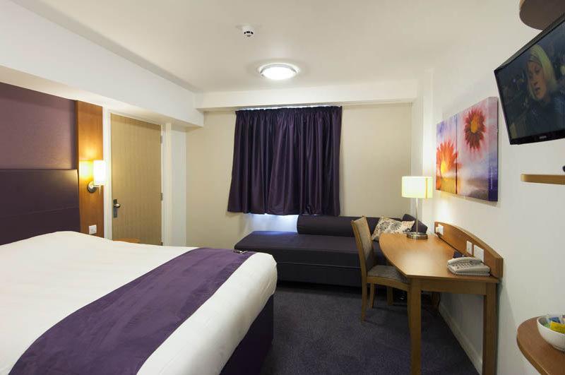 Premier Inn Uttoxeter Εξωτερικό φωτογραφία